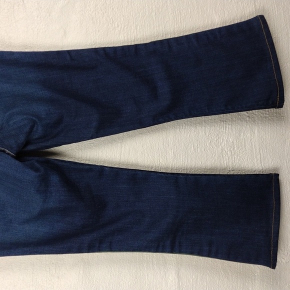 Veronica Beard Carolyn Blue Dark Wash Button Front High Rise Jean Baby Boot Jean - Picture 13 of 14